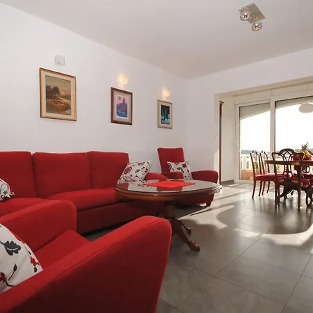 Lucija Apartment Trogir