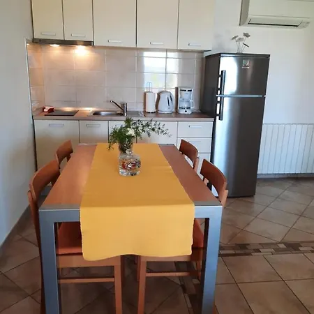 Lucija *