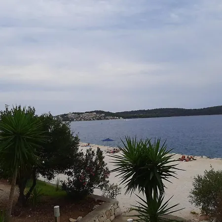 Lucija Trogir