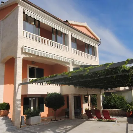 Lucija Apartment